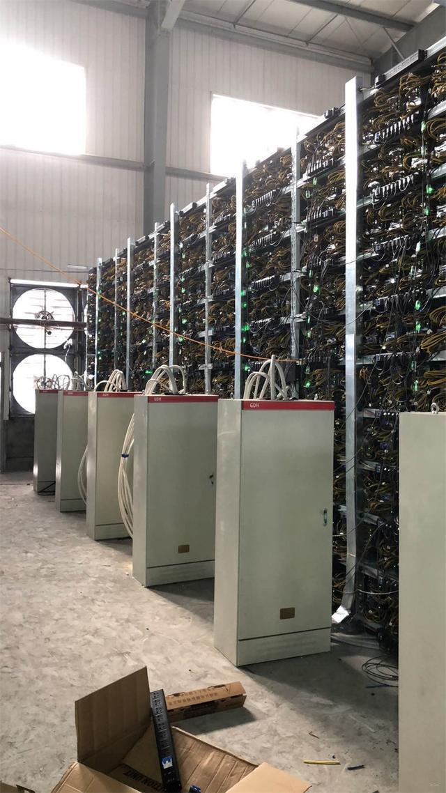 A detailed view of a Filecoin miner setup, highlighting hardware components for optimal performance